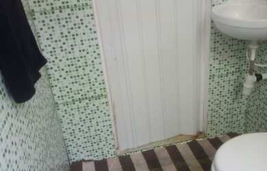 Imagem 2: Casa. Churrasqueira, 1 Vaga na garageme2 Dormitórios