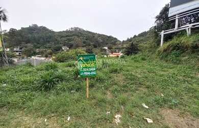 Imagem: O terreno possui 288m² de Área e está localizado em Fazendinha