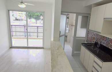 Imagem: O apartamento possui 2 Dormitórios, 2 Banheiros, 1 Vaga na