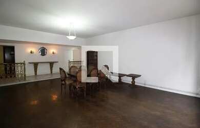 Imagem: O apartamento e possui 3 Dormitórios, Suítes, 2 Banheiros