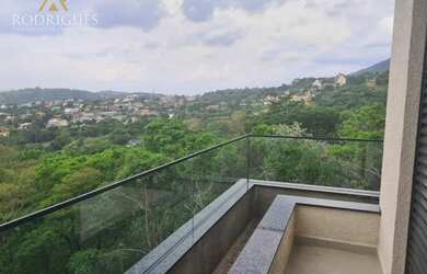 Imagem: A casa em condomínio possui 3 Dormitórios, 5 Banheiros, 2