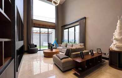 Imagem: A casa possui 4 Dormitórios, 5 Banheiros, 5 Vagas na garagem