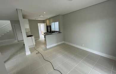 Imagem 8: SOBRADO com 3 SUITES, PISCINA para LOCAÇÃO em CONDOMÍNIO FECHADO por...