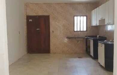 Imagem: A casa possui 2 Dormitórios, 1 Banheiro, Ar-condicionado, Varanda