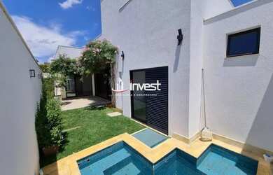 Imagem: A casa em condomínio possui 3 Dormitórios, 5 Banheiros, 2