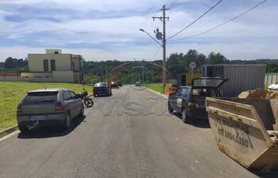 Imagem: O terreno possui 302m² de Área e está localizado em Villaggio