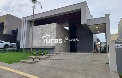 Imagem: A casa em condomínio possui 3 Dormitórios, 4 Banheiros, 4