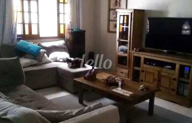 Imagem: A casa possui 3 Dormitórios, 4 Banheiros, 2 Vagas na garagem