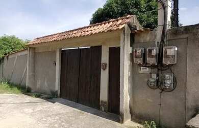 Imagem: A casa possui 2 Dormitórios, 2 Banheiros, 1 Vaga na garagem