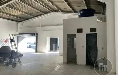 Imagem 2: Galpão Comercial 200M² Para Locação Anual no/Bairro Nações em Balneário...
