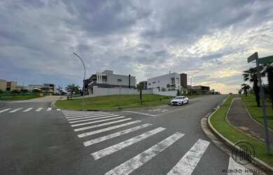 Imagem: O terreno possui 455m² de Área e está localizado em Alphaville