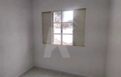 Imagem 13: Seu Novo Escritório Espera por Você Conjunto Comercial Moderno na Água...