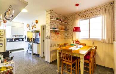 Imagem 15: Apartamento 332 m2 mobiliado, com 5 dormitórios sendo 1 suíte, sala...