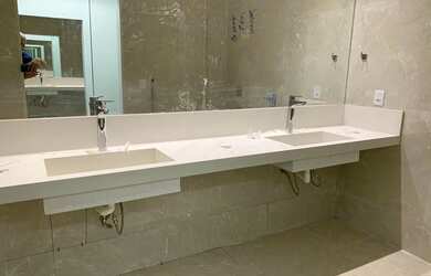 Imagem 13: Jardins Milão, Casa Térrea, 4 suítes com 340 m2, semi mobiliada, oportunidade