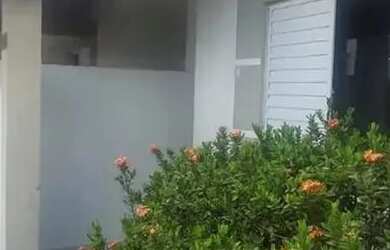 Imagem: A casa em condomínio possui 3 Dormitórios, 2 Banheiros, 2