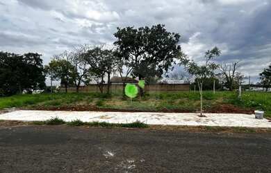 Imagem: O terreno possui 426m² de Área e está localizado em Jardim