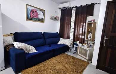 Imagem: A casa possui 2 Dormitórios, 1 Banheiro, 1 Vaga na garagem