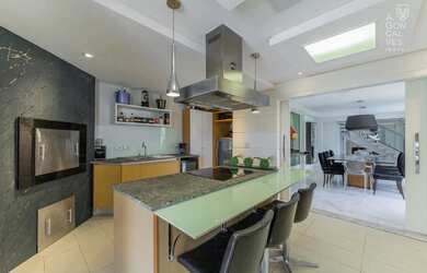 Imagem 14: Casa Residencia, 04 Suítes, 07 Vagas, Piscina, Santa Felicidade, Curitiba