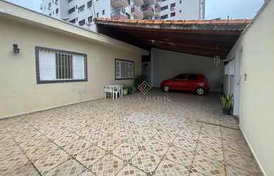 Imagem: A casa possui 2 Dormitórios, 2 Banheiros, 5 Vagas na garagem