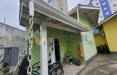 Imagem: A casa possui 2 Dormitórios, 1 Banheiro e 65m² de Área e