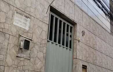 Imagem: A casa à venda possui 2 Dormitórios e 3 Banheiros e está