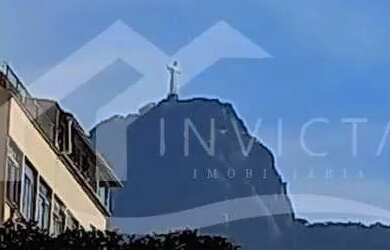 Imagem: O depósito possui 1 Vaga na garagem e 30m² de Área e está