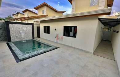 Imagem: A casa em condomínio possui 3 Dormitórios, 2 Banheiros, 1