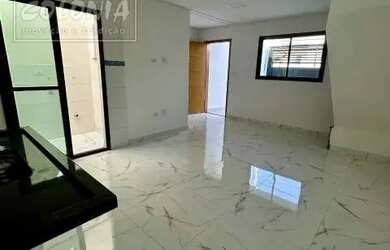 Imagem: A casa possui 2 Dormitórios, 3 Banheiros, 1 Vaga na garagem