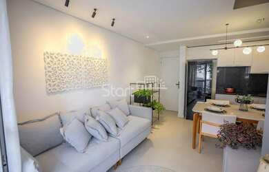 Imagem: O apartamento possui 2 Dormitórios, 2 Banheiros, 2 Vagas na