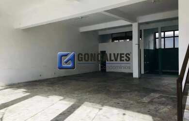 Imagem: O depósito possui 176m² de Área e está localizado em Centro