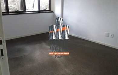 Imagem: O depósito possui 2 Vagas na garagem, 126m² de Área e está