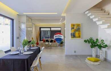 Imagem 2: Casa com 3 dorms, 1 suíte, 4 wc, 2 vagas à venda, 200 m² por R$ 2.100.000...