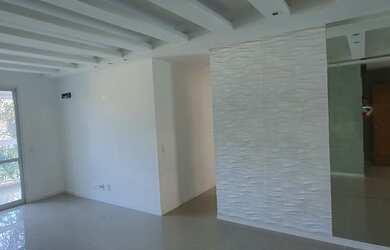 Imagem: O apartamento possui 3 Dormitórios, 2 Banheiros, 1 Vaga na