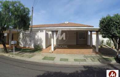 Imagem: A casa em condomínio possui 3 Dormitórios, 1 Banheiro, 2 Vagas