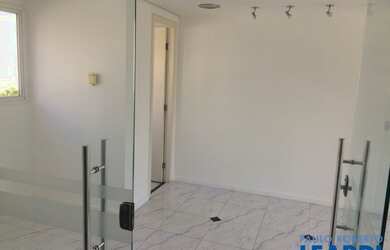 Imagem: O depósito possui 104m² de Área e está localizado em Bairro