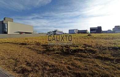 Imagem: O terreno possui 490m² de Área e está localizado em Centro