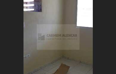 Imagem: O apartamento possui 2 Dormitórios, 1 Banheiro, 2 Vagas na