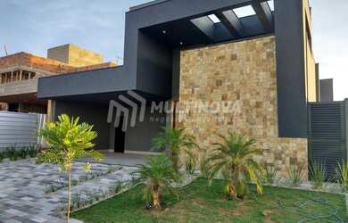 Imagem: A casa em condomínio possui 3 Dormitórios, 5 Banheiros, 2