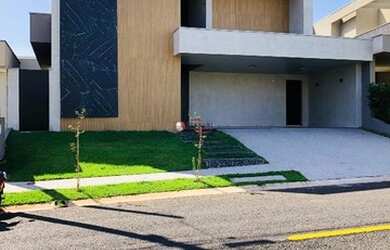 Imagem: A casa em condomínio possui 3 Dormitórios, 4 Banheiros, 4