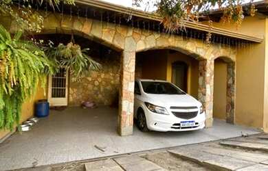 Imagem 1: Casa para venda possui 130 metros quadrados com 4 quartos em Novo Horizonte - Betim - Mina