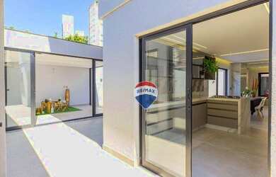 Imagem 13: Casa com 3 dorms, 1 suíte, 4 wc, 2 vagas à venda, 200 m² por R$ 2.100.000...