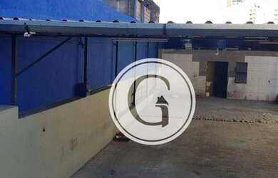 Imagem: O depósito possui 2 Vagas na garagem, 200m² de Área e está