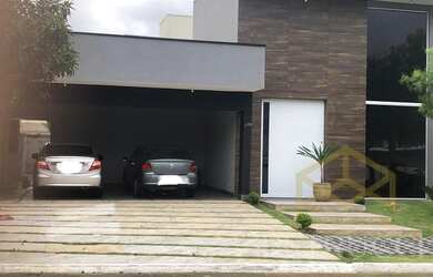 Imagem: A casa em condomínio possui 3 Dormitórios, 3 Banheiros, 4