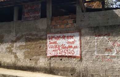 Imagem: A casa possui 3 Dormitórios, 4 Banheiros, 4 Vagas na garagem