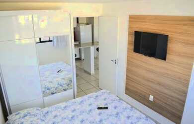 Imagem: O apartamento possui 1 Dormitório, 1 Banheiro, 1 Vaga na garagem