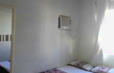 Imagem: O apartamento possui 2 Dormitórios, 1 Banheiro, 2 Vagas na