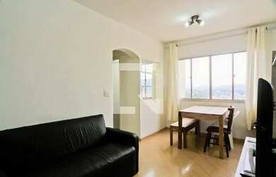 Imagem: O apartamento para alugar possui 2 Dormitórios, 1 Banheiro