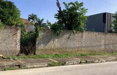 Imagem: O terreno possui 440m² de Área e está localizado em Parque