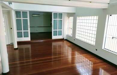 Imagem 3: Jardim França - Casa de alto padrão em condomínio fechado