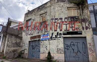 Imagem: O terreno possui 296m² de Área e está localizado em Vila